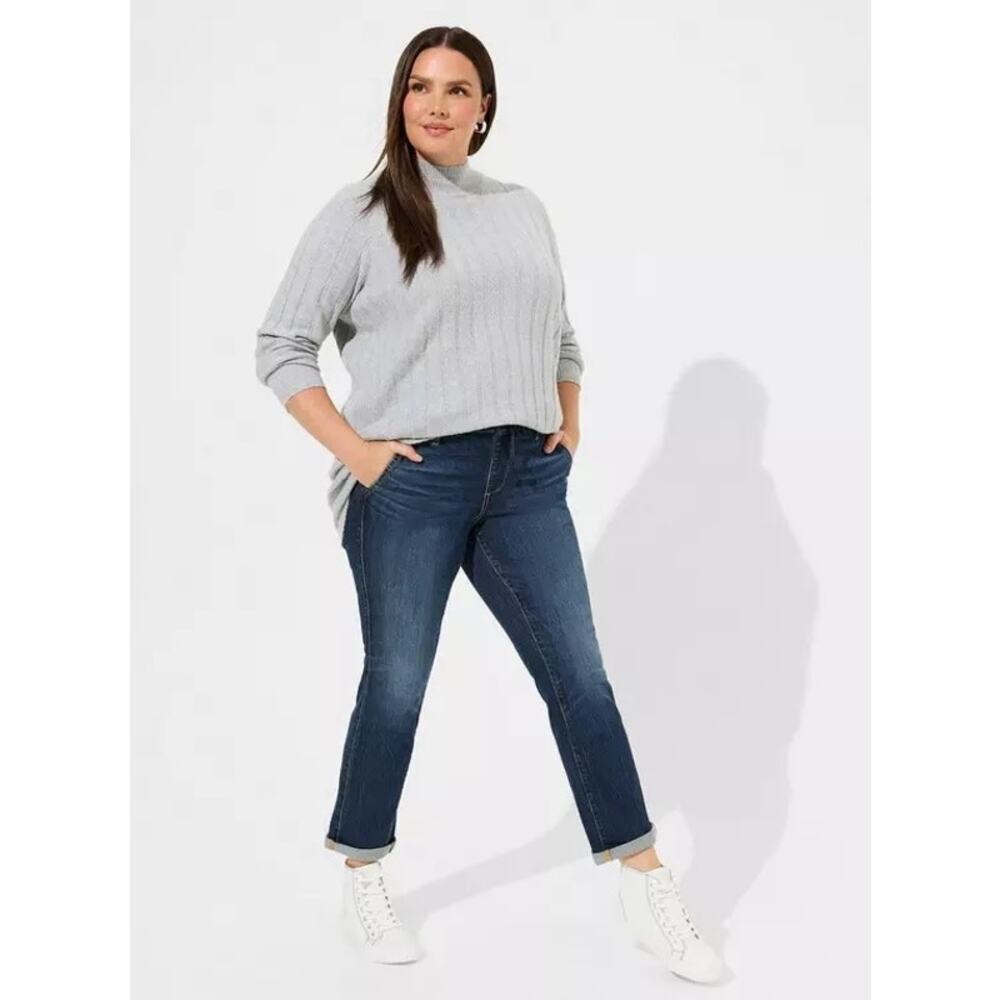 Torrid Weekend Boyfriend Mid Rise Jeans Size 6 Short Axis Pull On Drawstring NWT - Picture 5 of 9